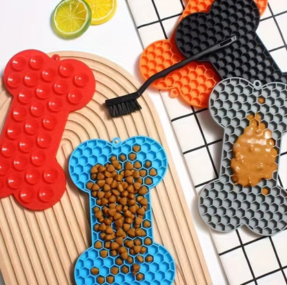 The Ultimate Dog Lick Mat — Slow Feeder, Stress Relief & Bath Time Helper